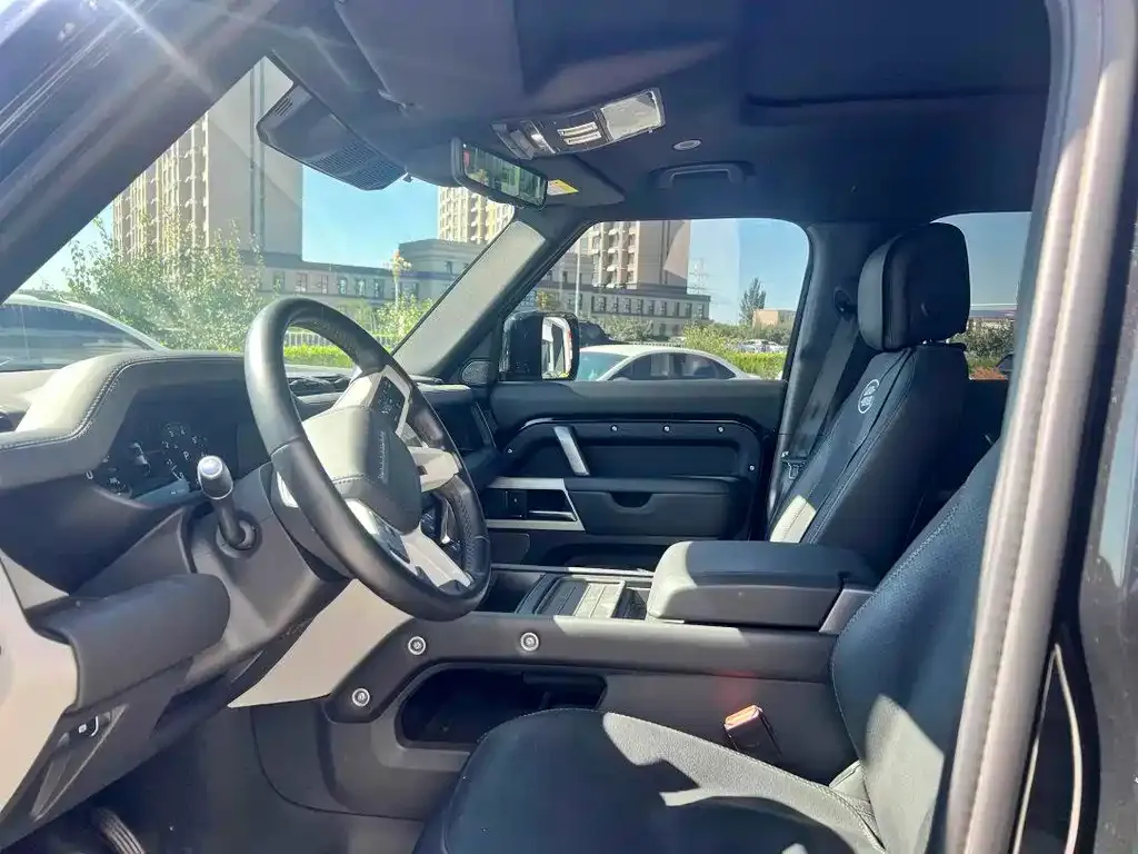 Land Rover Defender 2024 из CN, фото 4