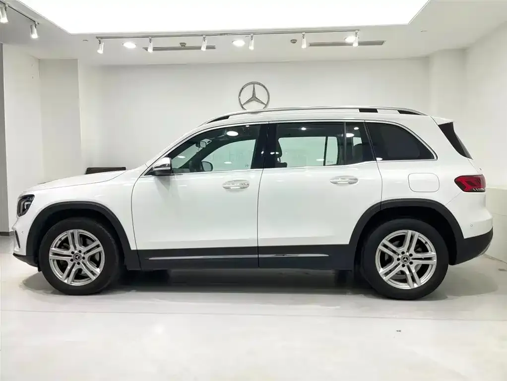 Mercedes-Benz GLB 2023 из CN, фото 2