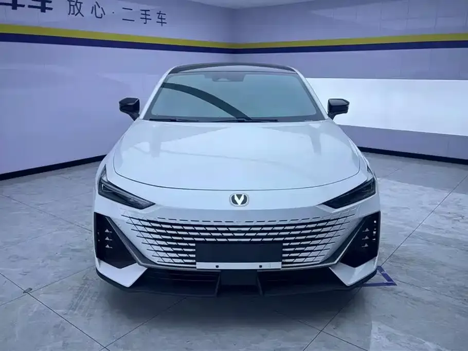 Changan UNI-V 2024 из CN, фото 2