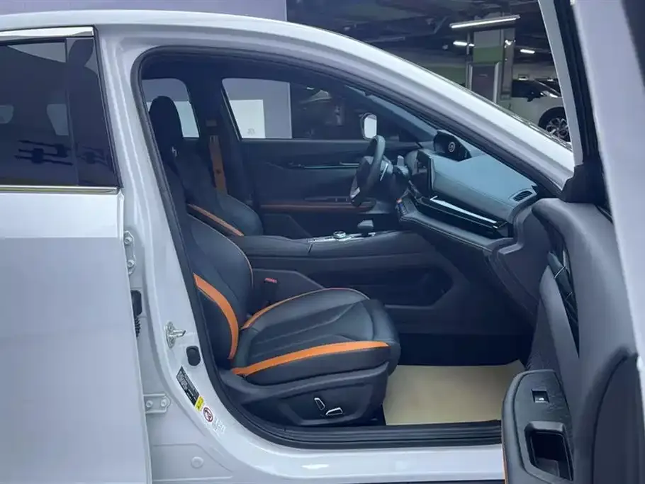 Changan UNI-V 2024 из CN, фото 8