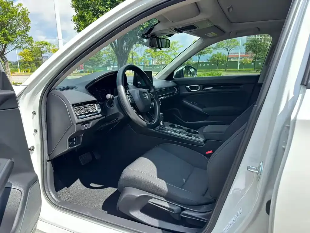 Honda Civic 2023 из CN, фото 4