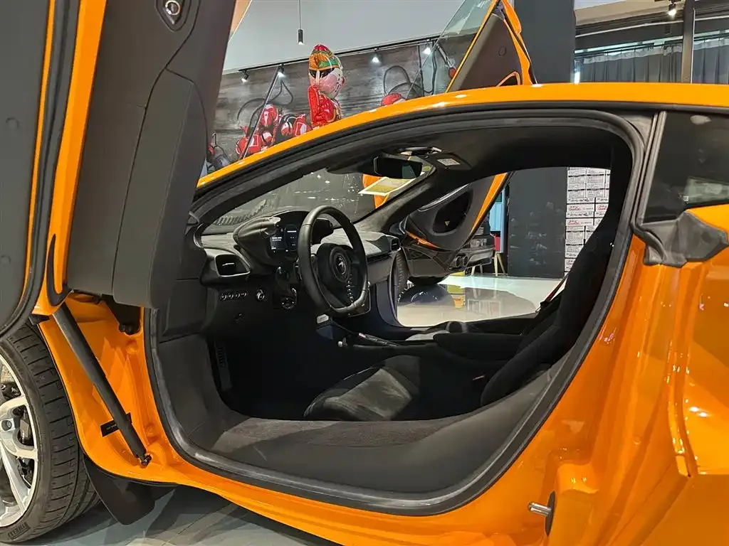 McLaren Artura 2025 из CN, фото 4