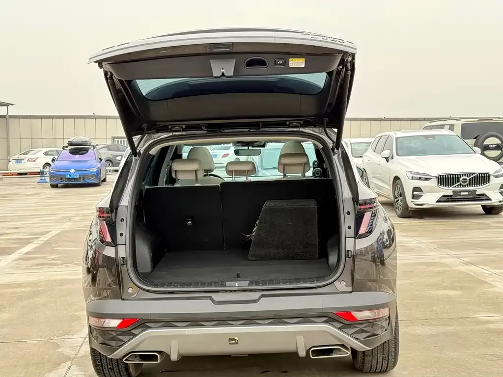 Hyundai Tucson 2022 из CN, фото 10