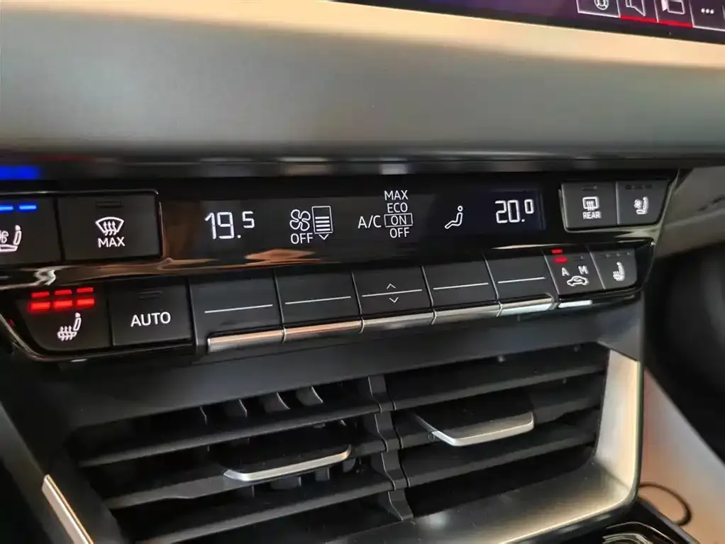 Audi e-tron GT 2024 из CN, фото 6