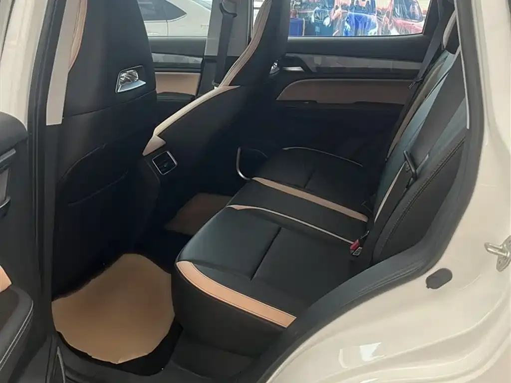 Geely Haoyue PRO 2024 из CN, фото 2