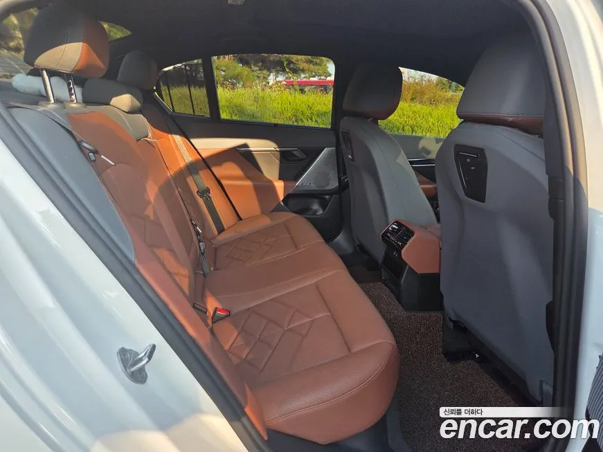 BMW 5-Series 2024 из KR, фото 9