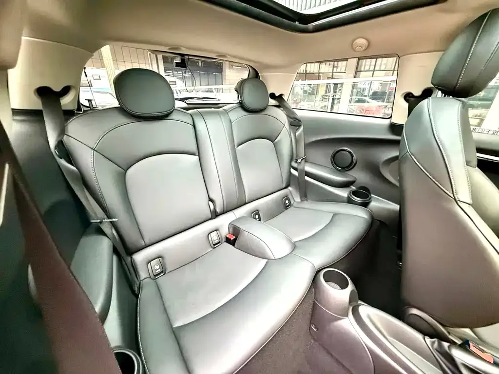 MINI Cooper (3-door) 2021 из CN, фото 10