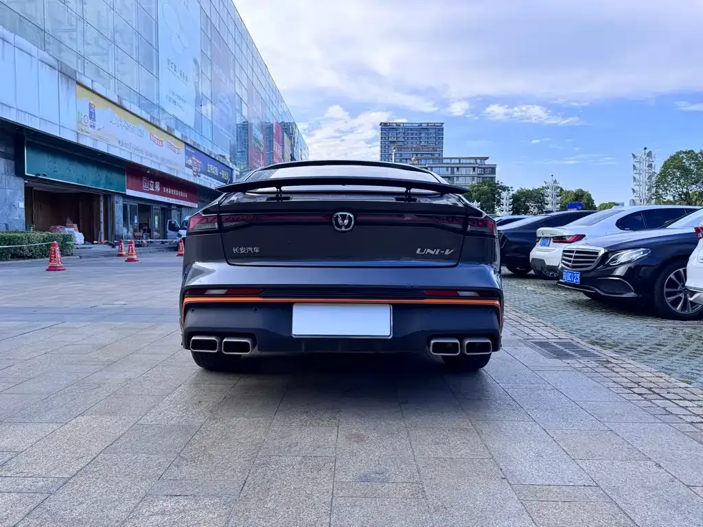 Changan UNI-V 2024 из CN, фото 5