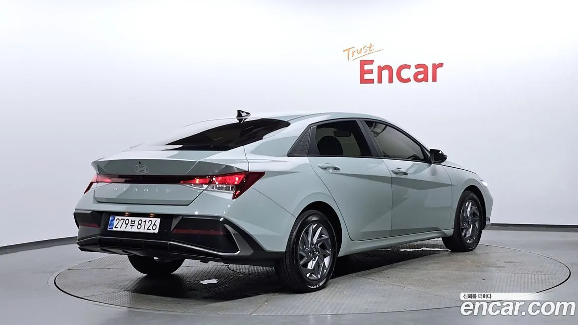 Hyundai AVANTE — фото 2
