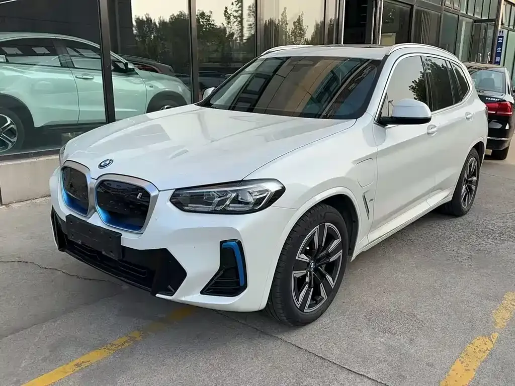 BMW iX3 2023 из CN, фото 1