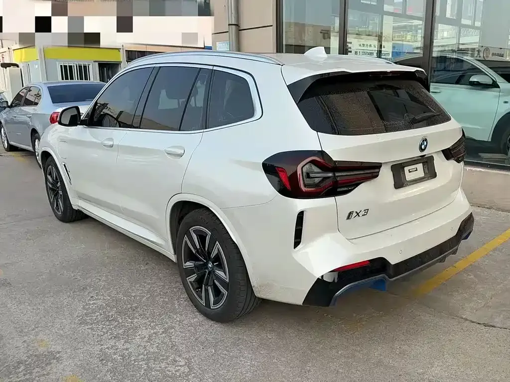 BMW iX3 2023 из CN, фото 4