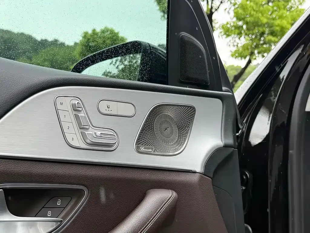 Mercedes-Benz GLE — фото 7