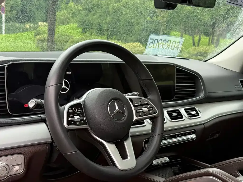 Mercedes-Benz GLE — фото 8