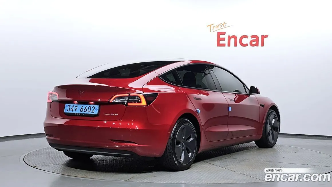 Tesla Model 3 2021 из KR, фото 2