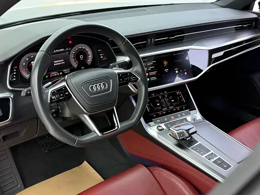 Audi A7L 2024 из CN, фото 10