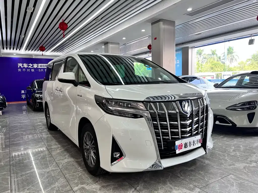 Toyota Alphard 2023 из CN, фото 3