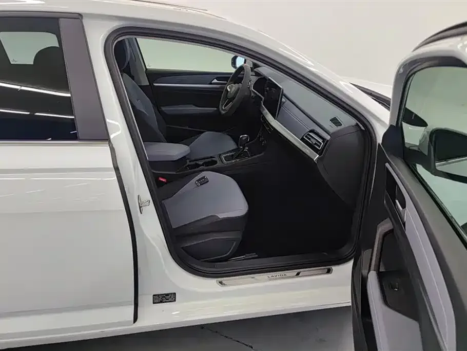 Volkswagen Lavida 2024 из CN, фото 8