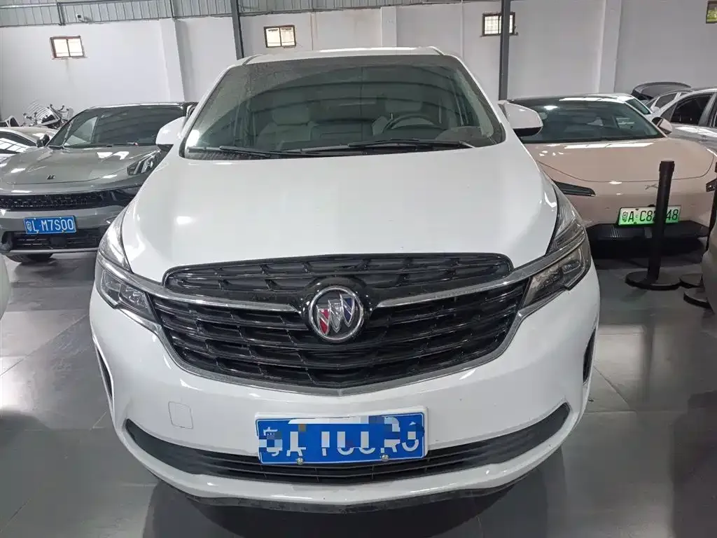 Buick GL8 2022 из CN, фото 3