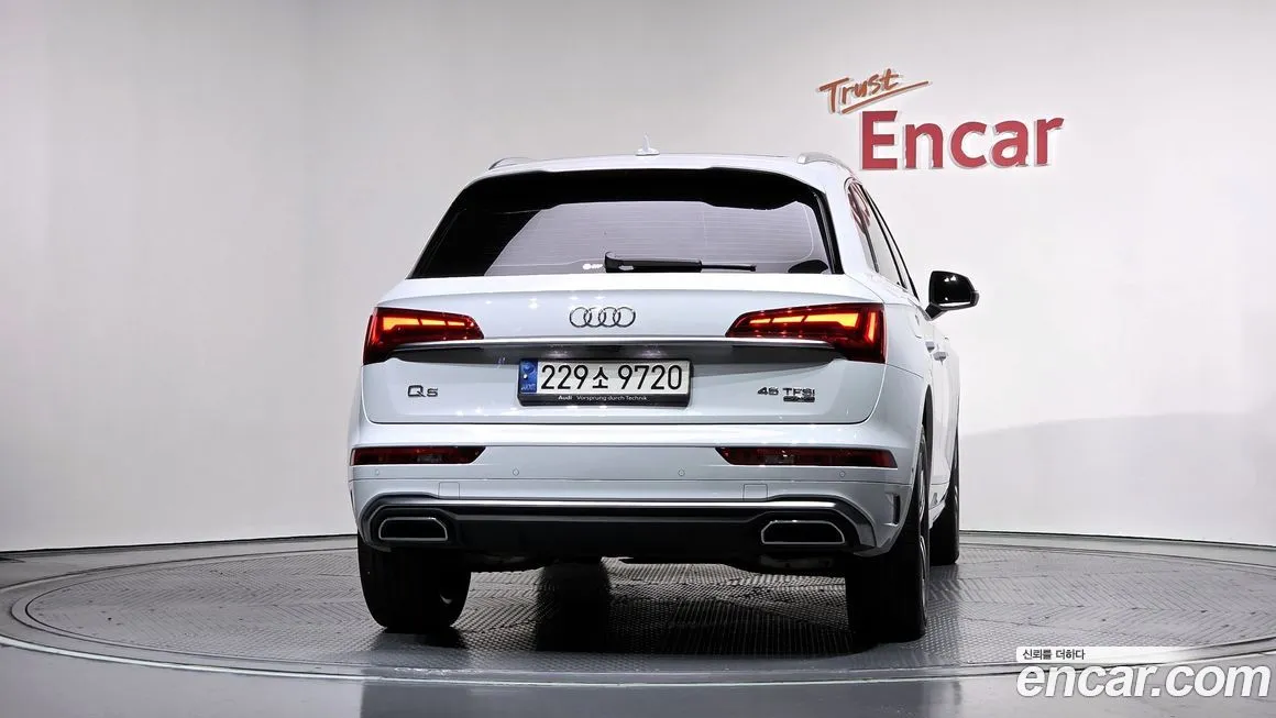 Audi Q5 2021 из KR, фото 4