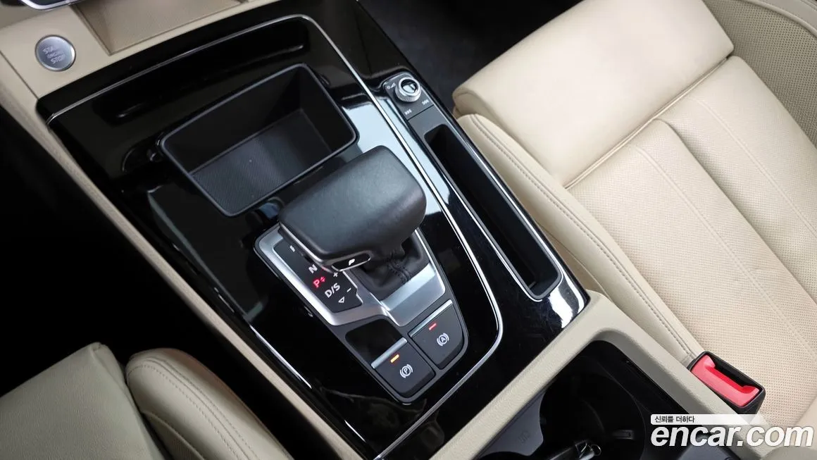 Audi Q5 2021 из KR, фото 9