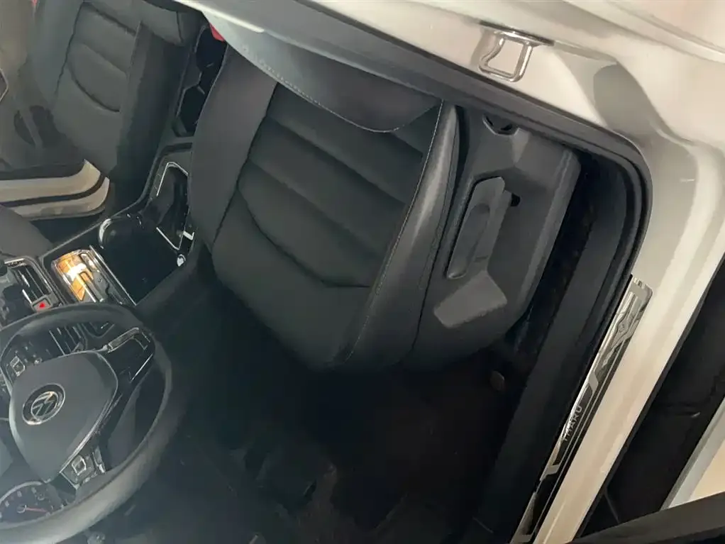 Volkswagen Tharu 2021 из CN, фото 10