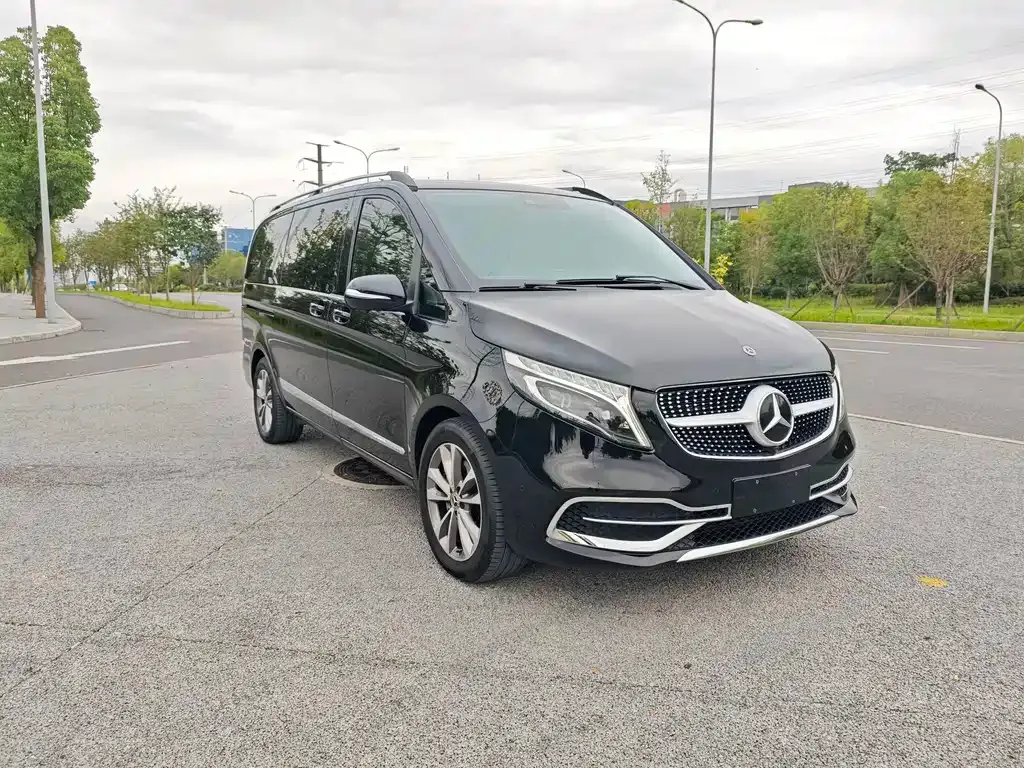 Mercedes-Benz V-Class — фото 3
