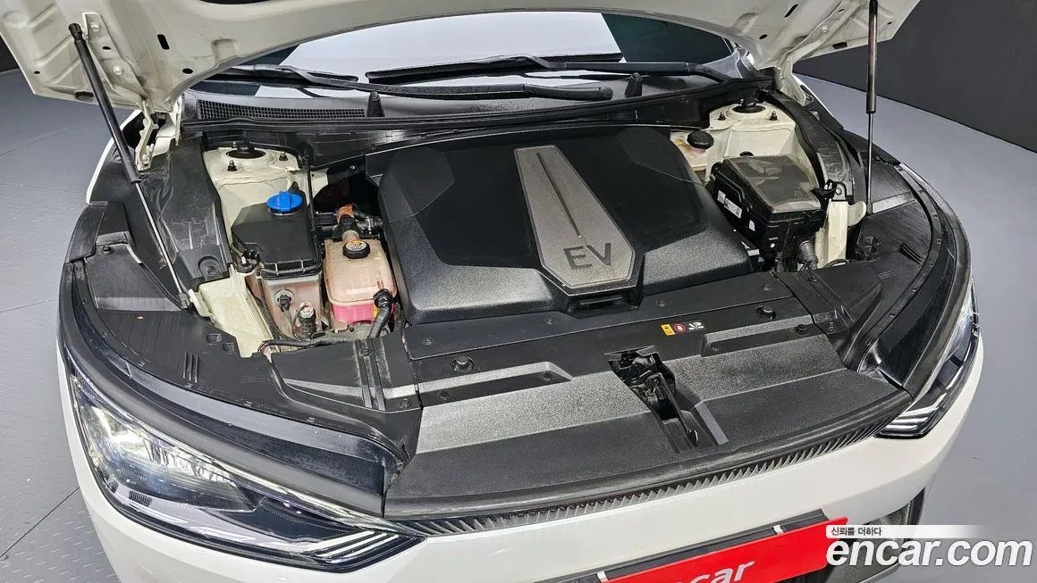 Kia EV6 — фото 6