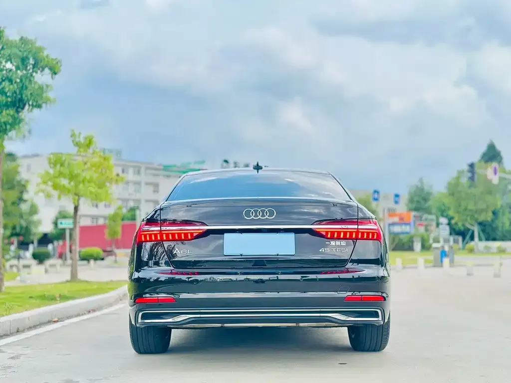 Audi A6L — фото 4