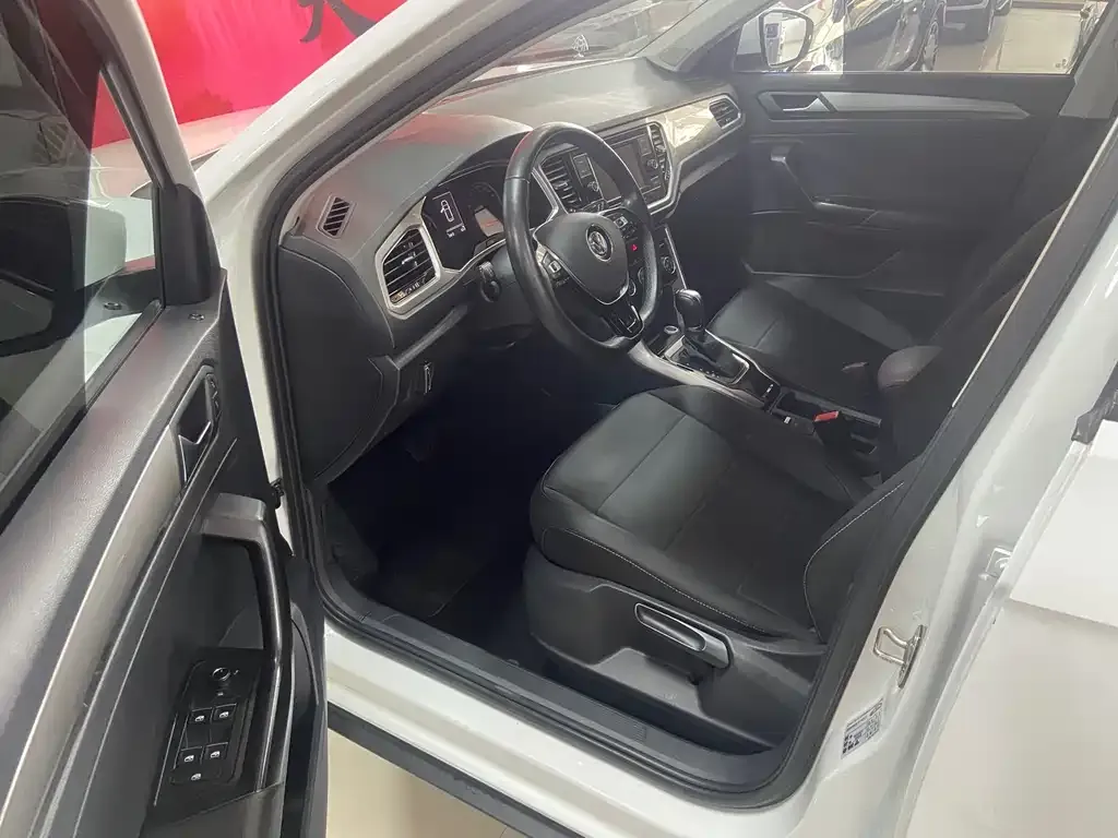 Volkswagen T-Roc 2021 из CN, фото 7