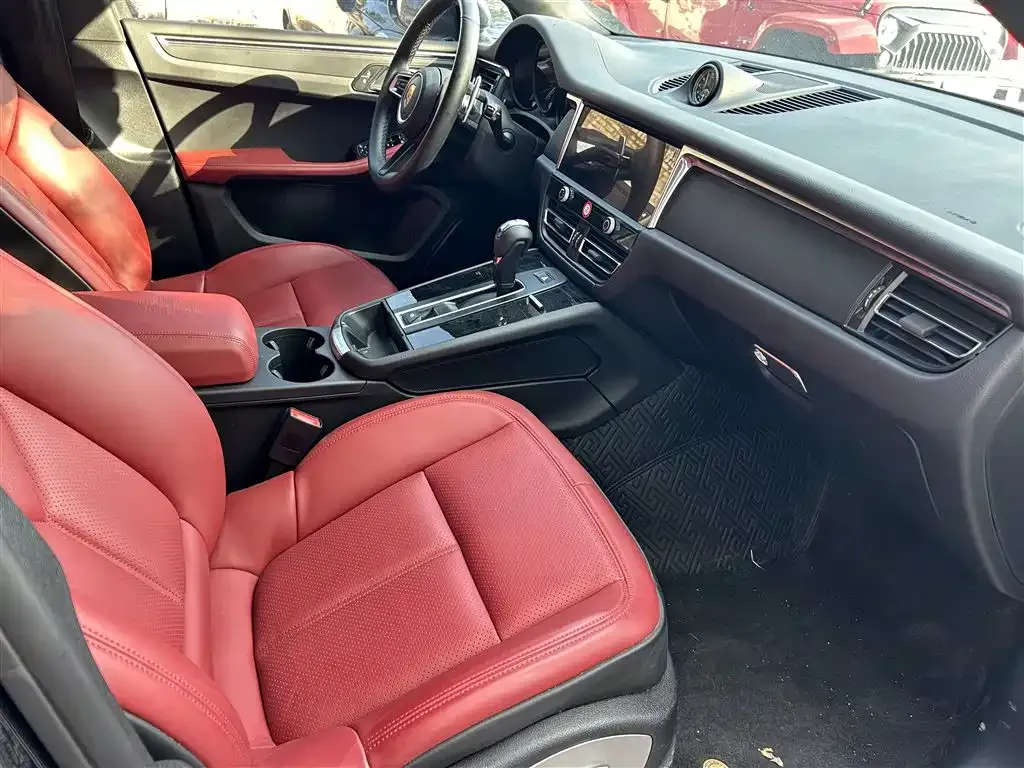 Porsche Macan 2022 из CN, фото 3