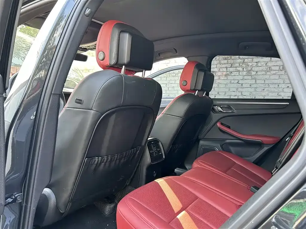 Porsche Macan 2022 из CN, фото 7