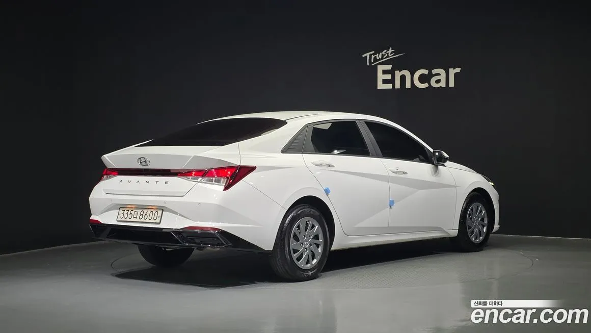 Hyundai AVANTE — фото 2