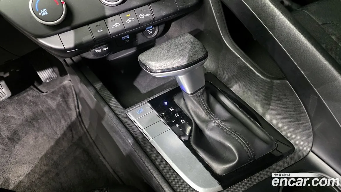 Hyundai AVANTE — фото 9
