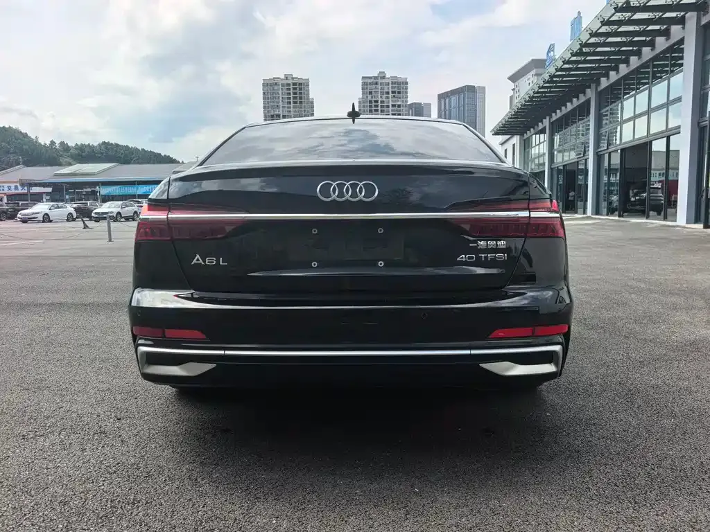 Audi A6L — фото 10