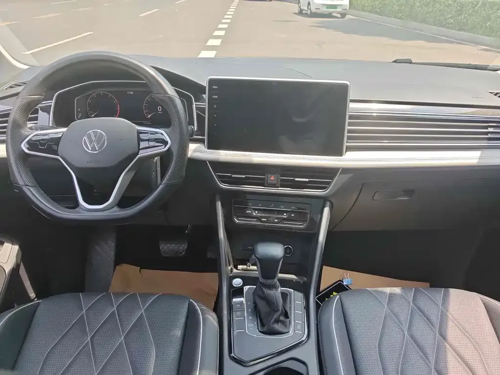 Volkswagen Tiguan L 2022 из CN, фото 7