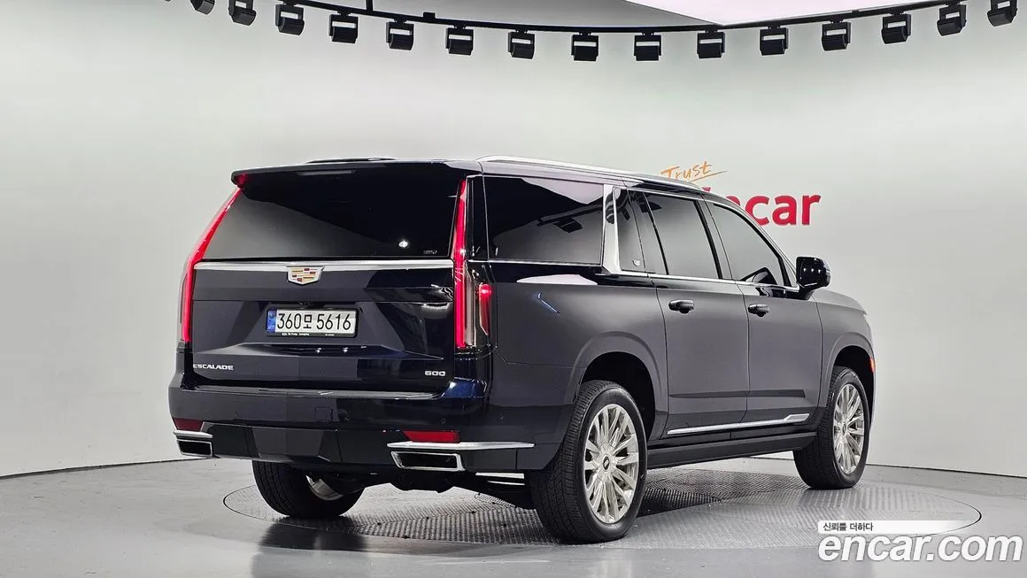 Cadillac Escalade 2021 из KR, фото 2