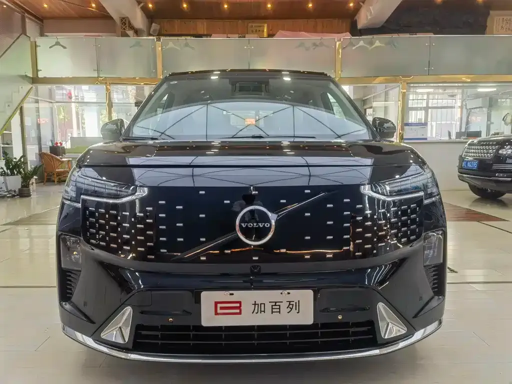 Volvo EM90 2025 из CN, фото 2