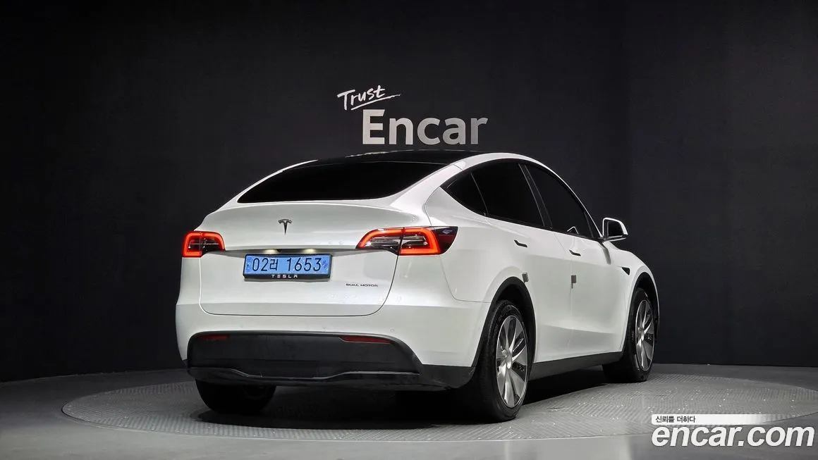 Tesla Model Y 2021 из KR, фото 2