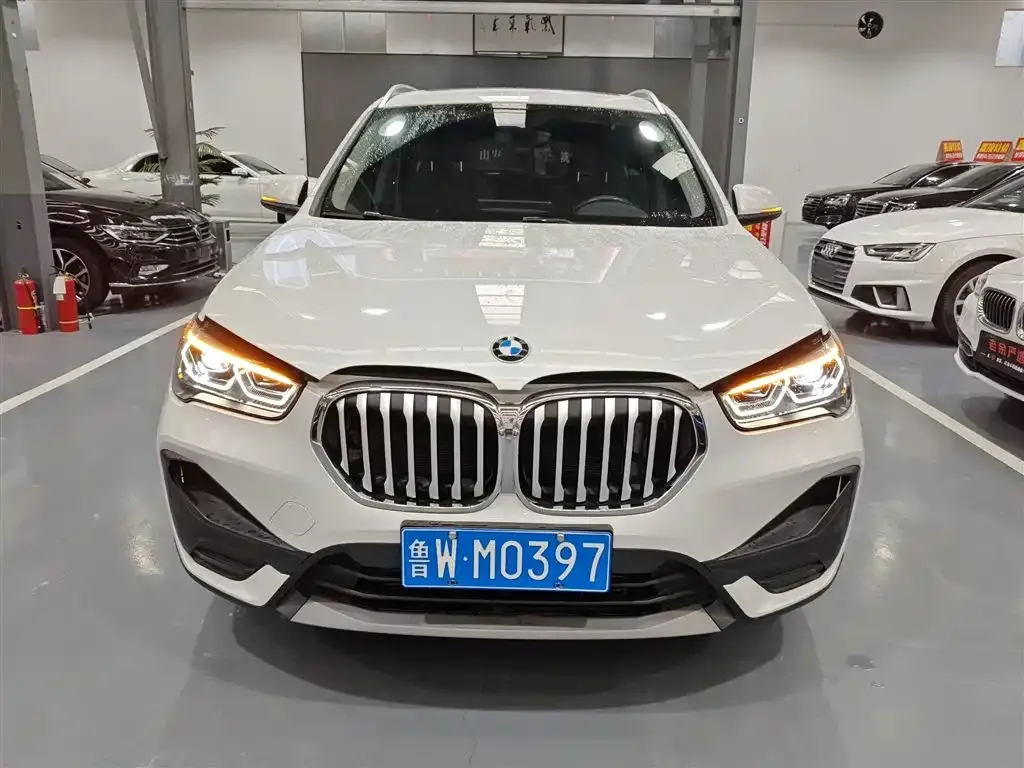 BMW X1 2021 из CN, фото 3
