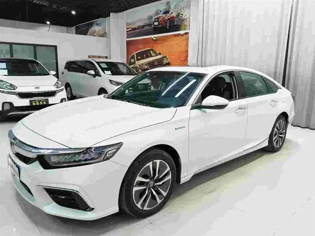 Honda Inspire — фото 1