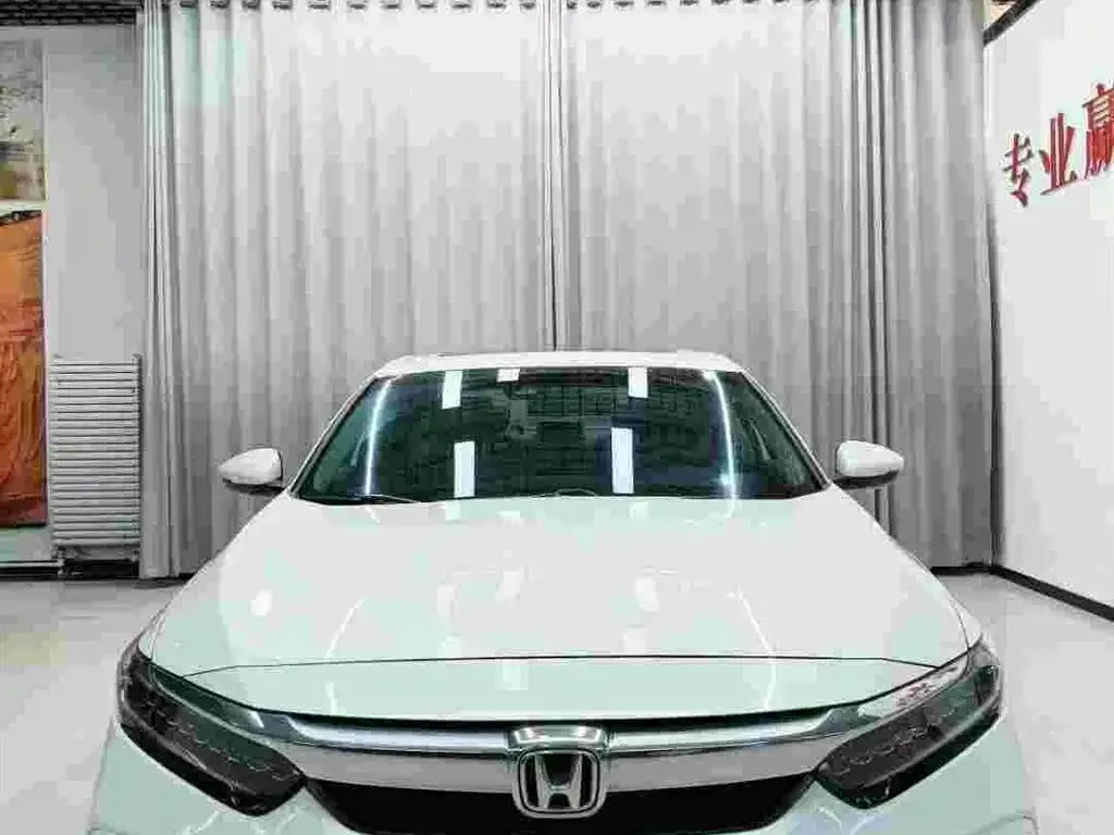 Honda Inspire — фото 2