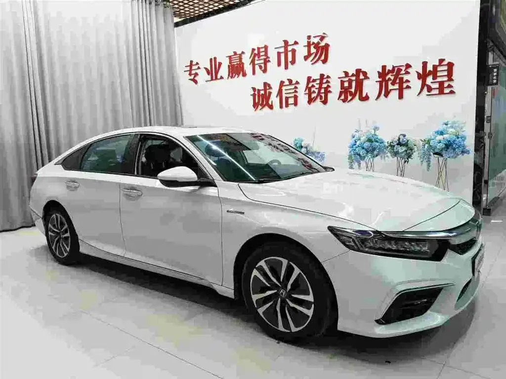 Honda Inspire — фото 3