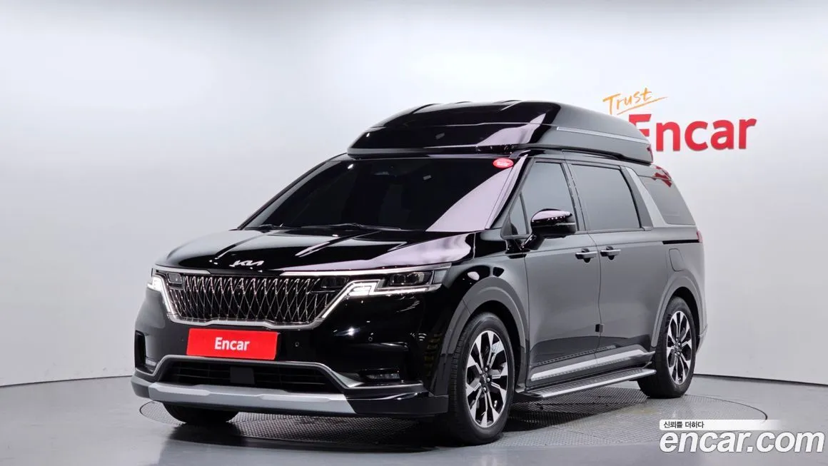 Kia Carnival — фото 1