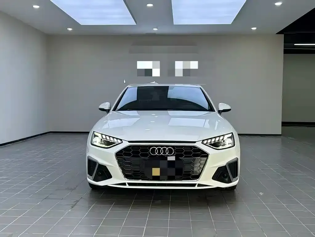 Audi A4L 2021 из CN, фото 2