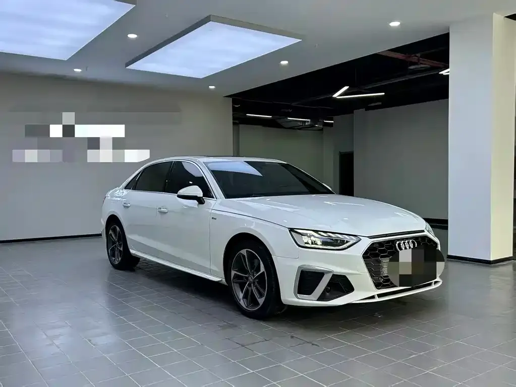 Audi A4L 2021 из CN, фото 3