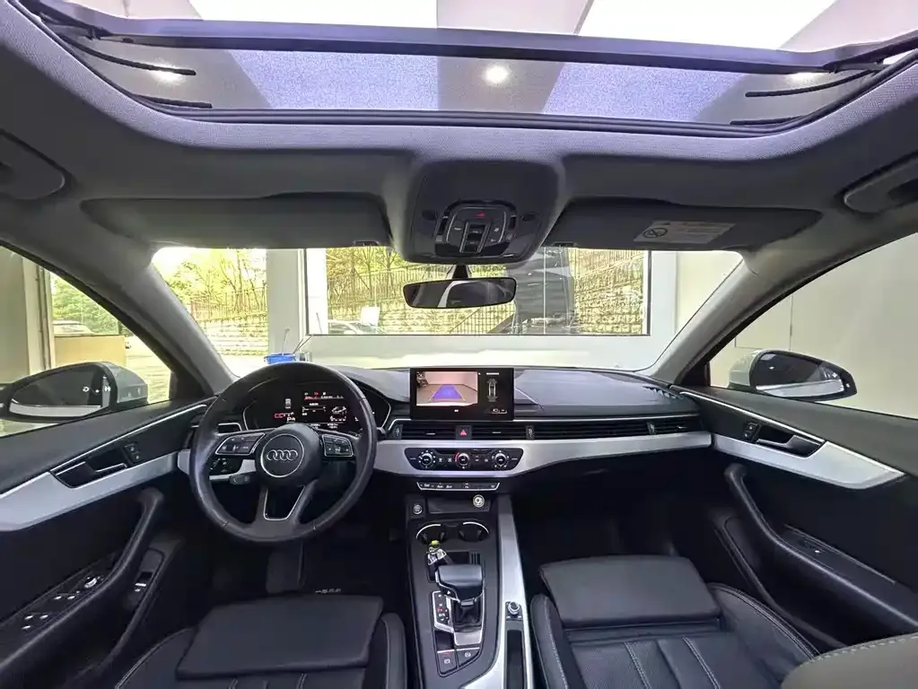 Audi A4L 2021 из CN, фото 6