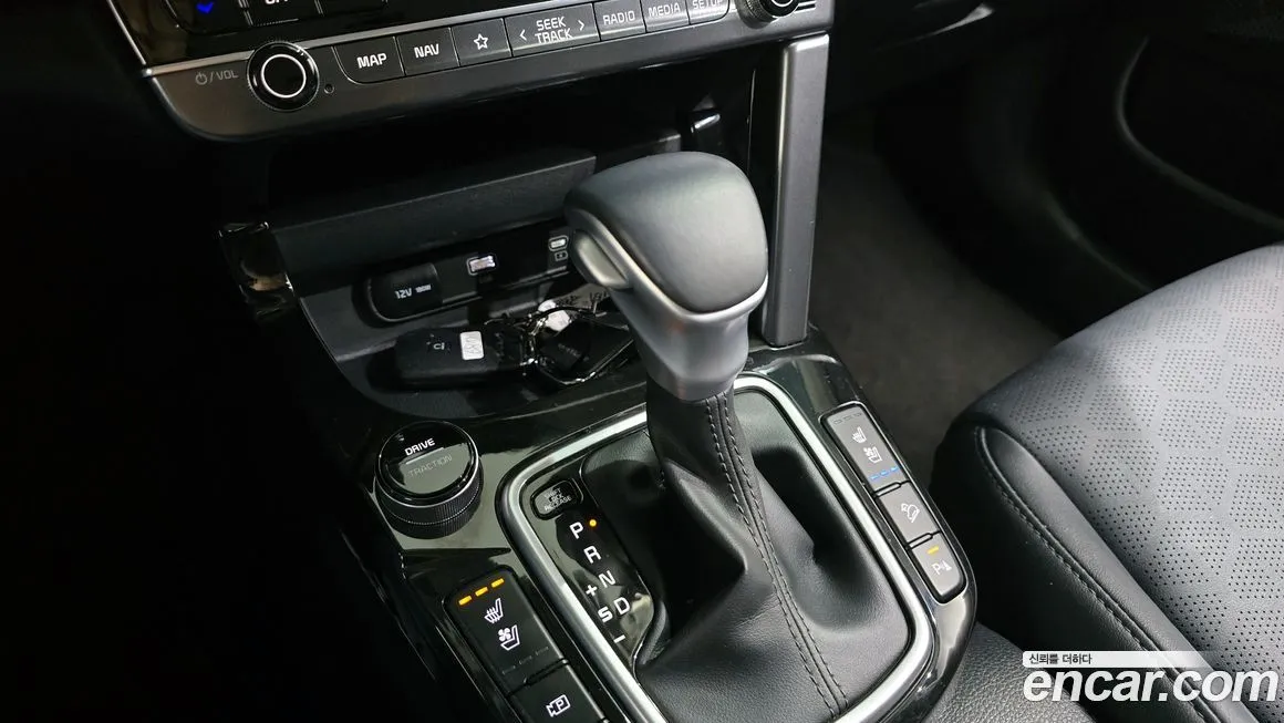 Kia Seltos — фото 9