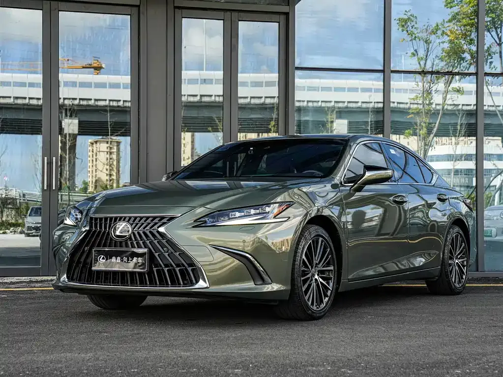 Lexus ES 2024 из CN, фото 1