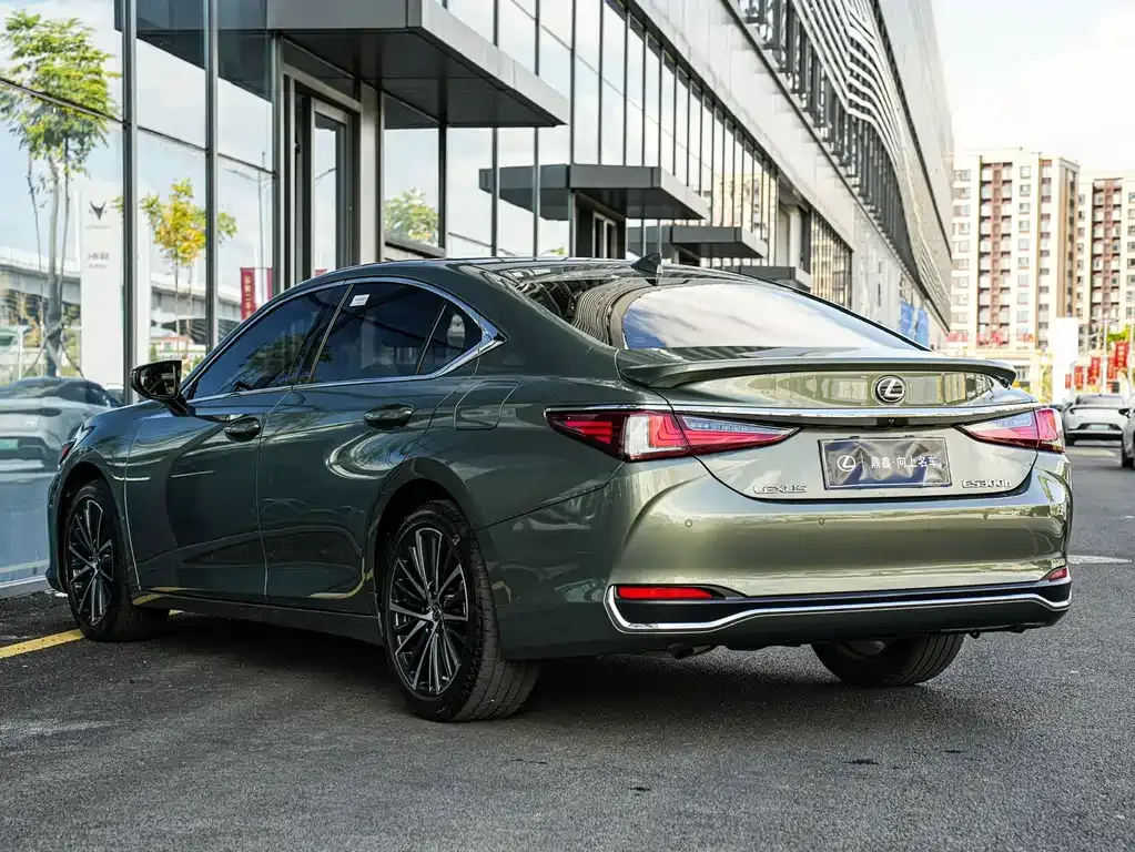 Lexus ES 2024 из CN, фото 6