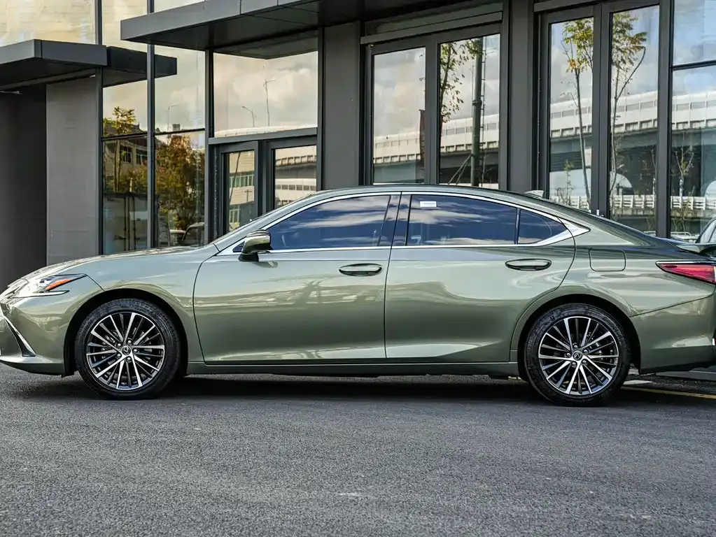 Lexus ES 2024 из CN, фото 7